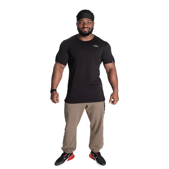 Essential Tapered Tee, Black